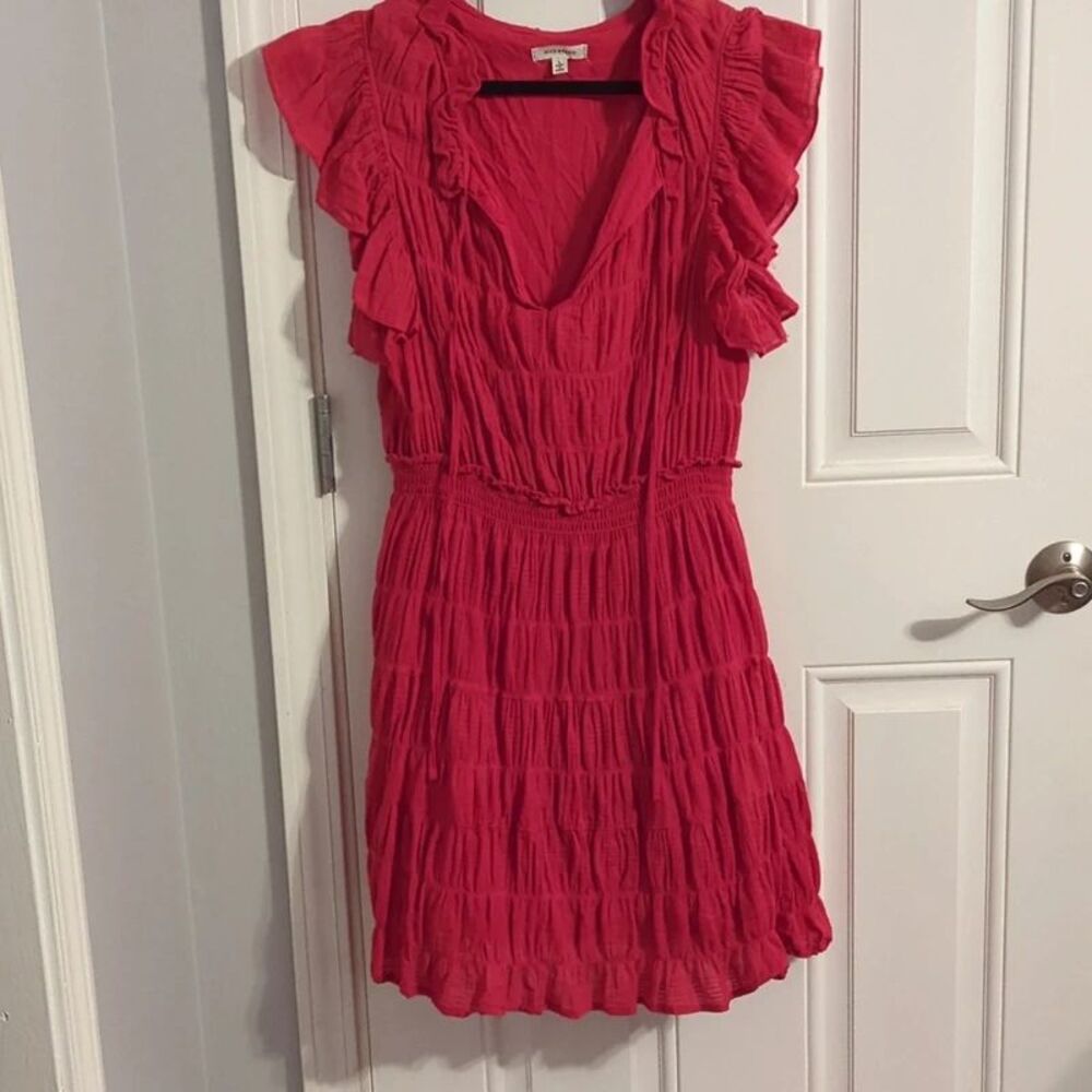 Fun and Flirty, Max Studio Ruffled Short Sleeved Dress - Large